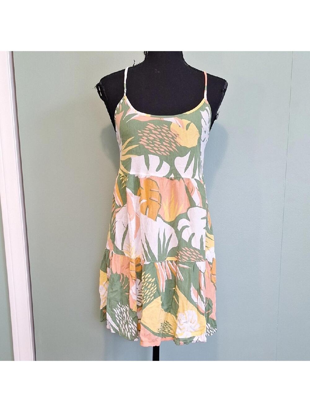 Roxy Green Floral Tie Strap Flowy Dress Size Medium